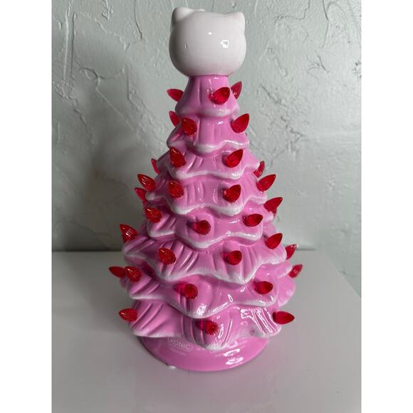 Hello Kitty Ceramic Christmas Tree With Lights - Picture 5 of 5